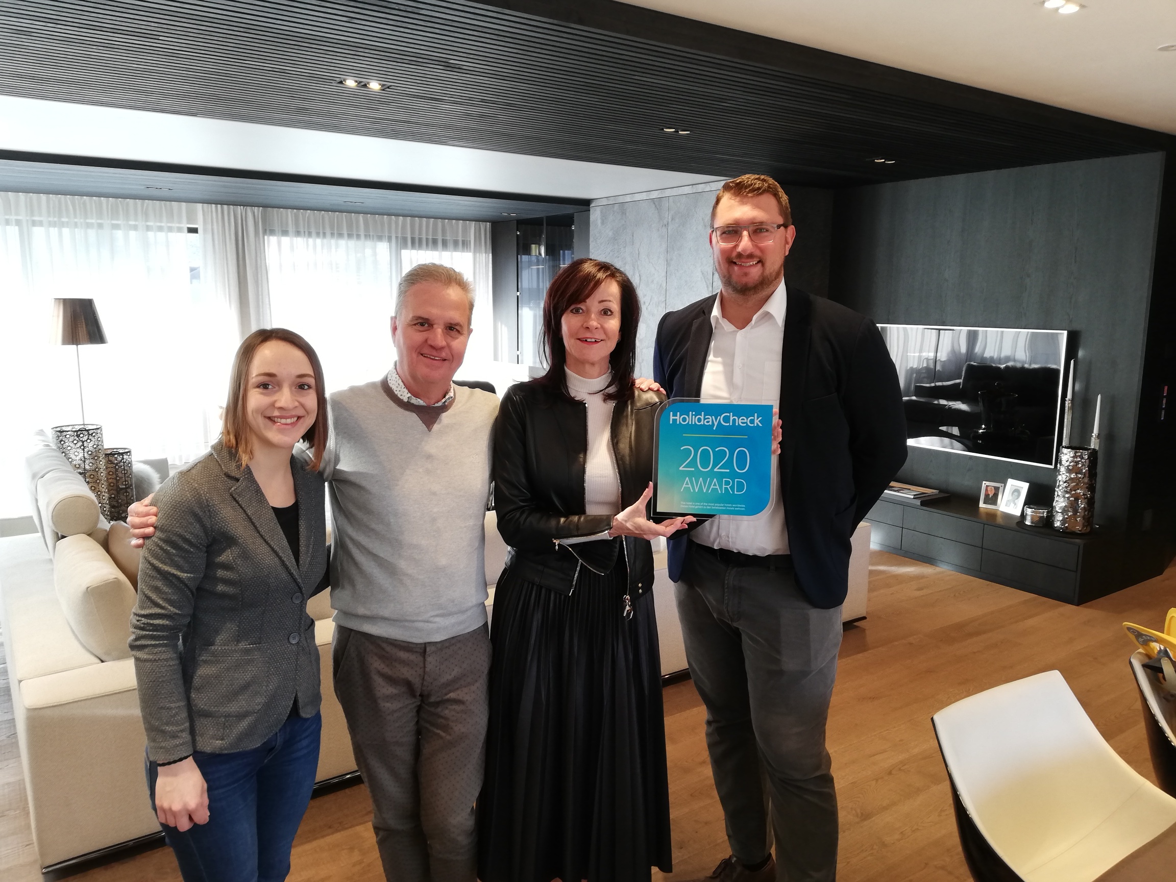 Hotel Prokulus gewinnt den HolidayCheck GOLD AWARD 2017